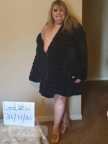 BBW Raelynn, 39 Caucasian/White female escort, Saskatoon